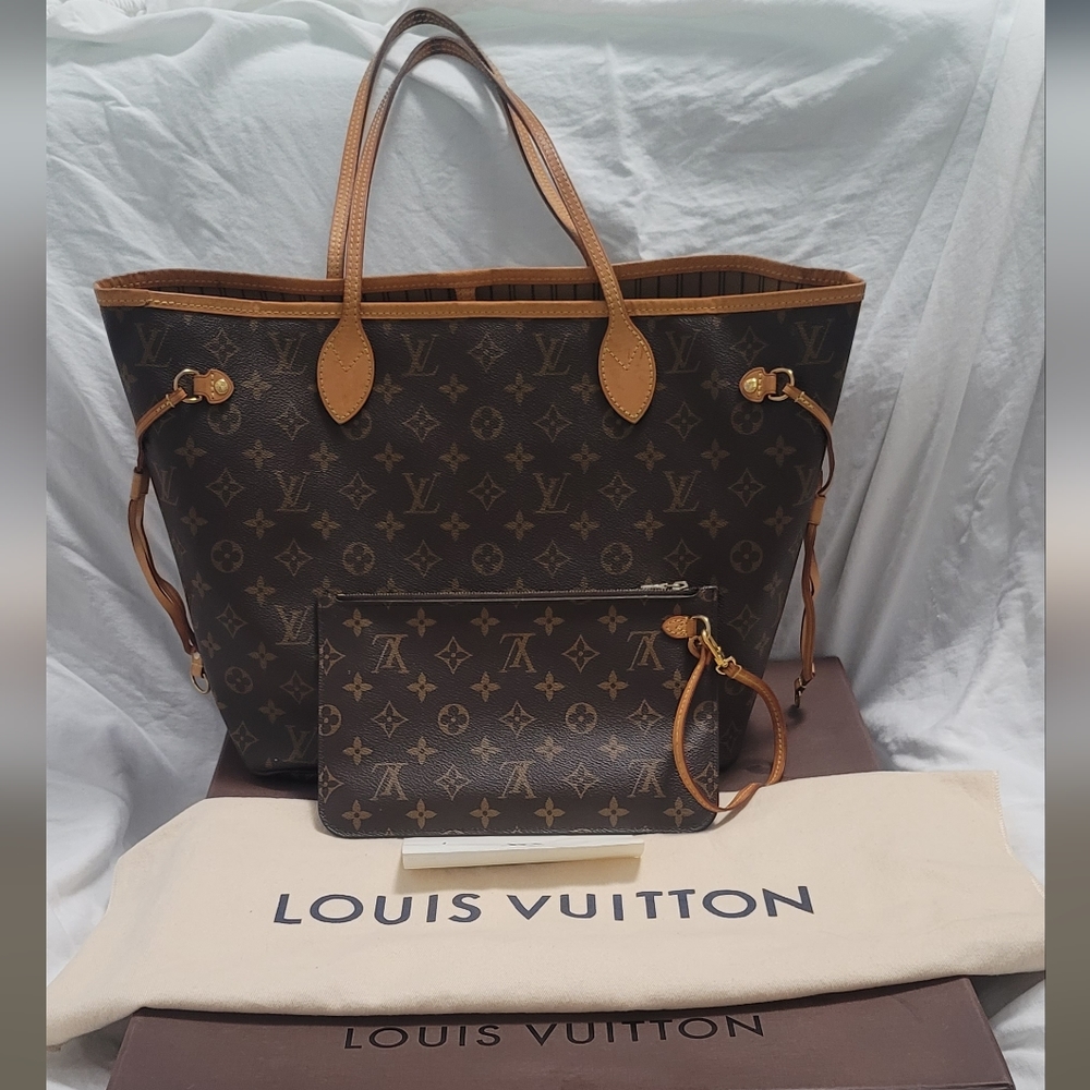 SOLD!!! Louis vuitton neverfull MM monogram